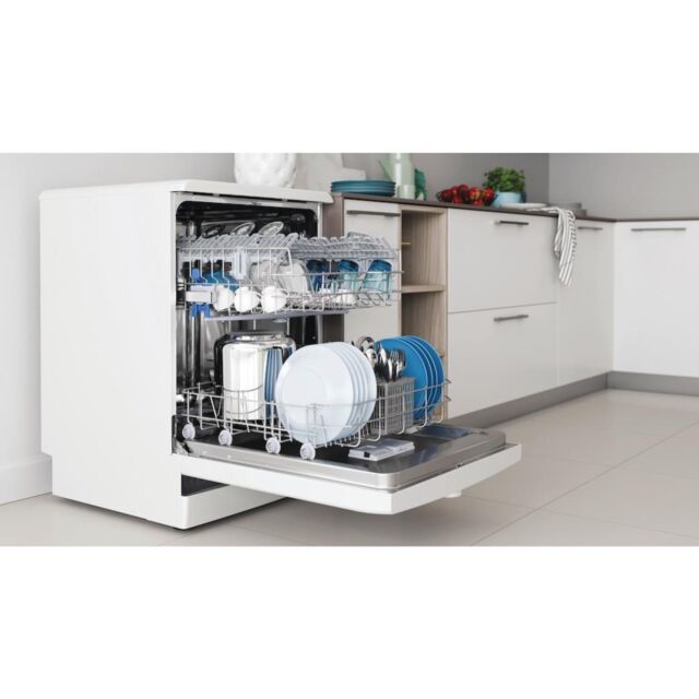 Indesit Dishwasher: full size, white colour - D2F HK26 UK