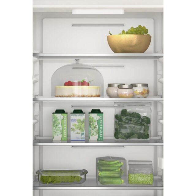 Whirlpool WHC20 T322 UK Built-In Fridge Freezer