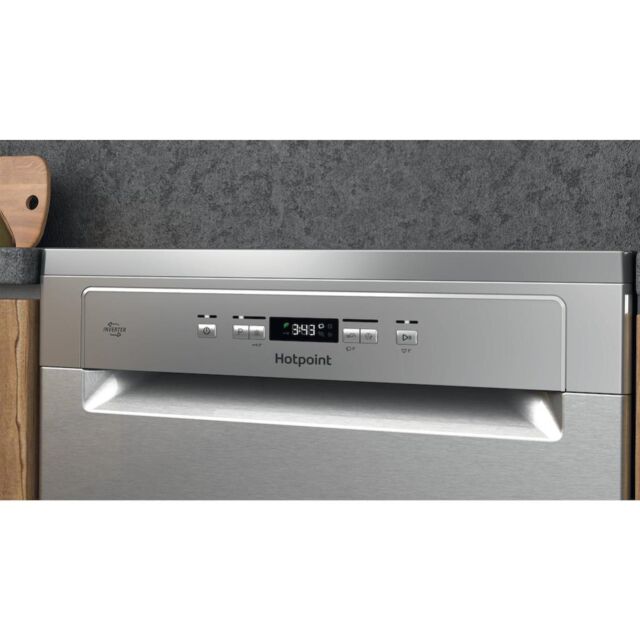 Hotpoint HP2FFC14BN6XUK Freestanding Full Size Dishwasher with Rapid Wash