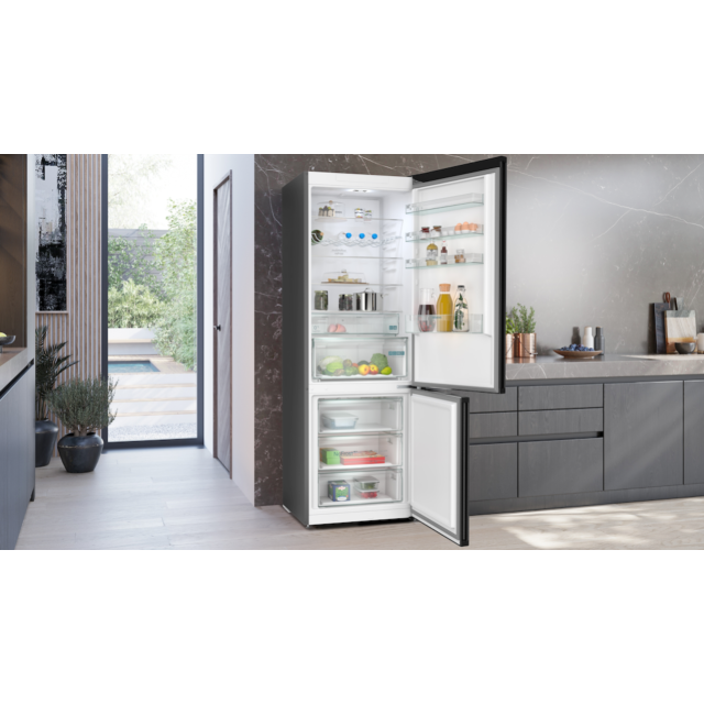 Siemens KG49NXXCF, Free-standing fridge-freezer with freezer at bottom