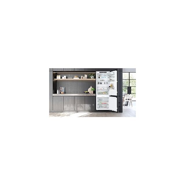 Siemens KB96NADD1, built-in fridge-freezer with freezer at bottom