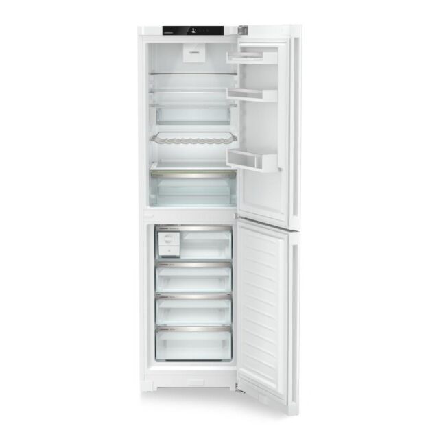 Liebherr CNd5724 Freestanding Fridge Freezer with EasyFresh and NoFrost
