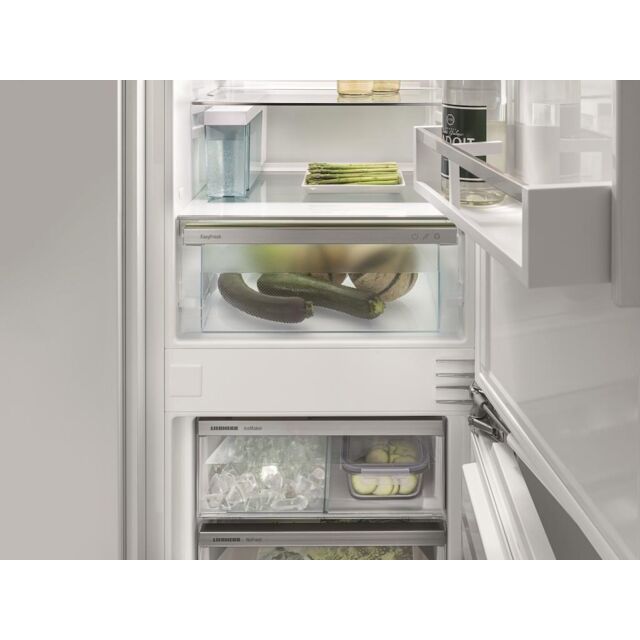 Liebherr ICNe5133 Fully Integrated Fridge Freezer