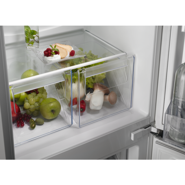 AEG NSC5S18ZES Fully Integrated 70/30 Fridge Freezer