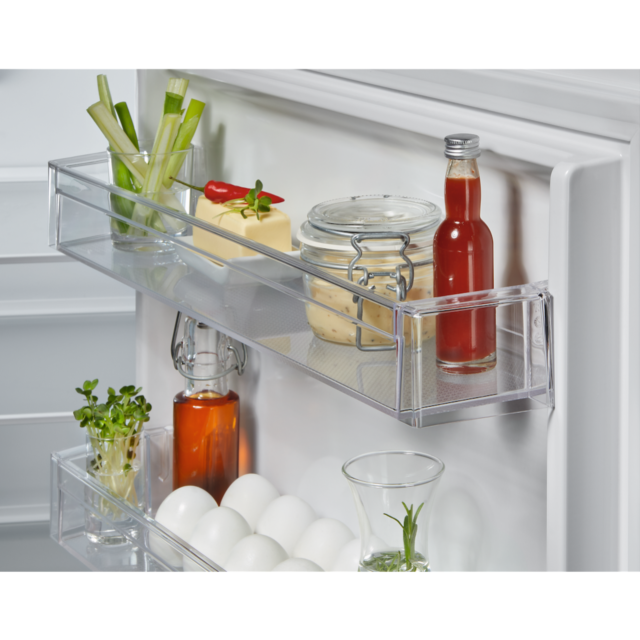 AEG ORC5S331EW 5000 Series Freestanding LowFrost Fridge Freezer