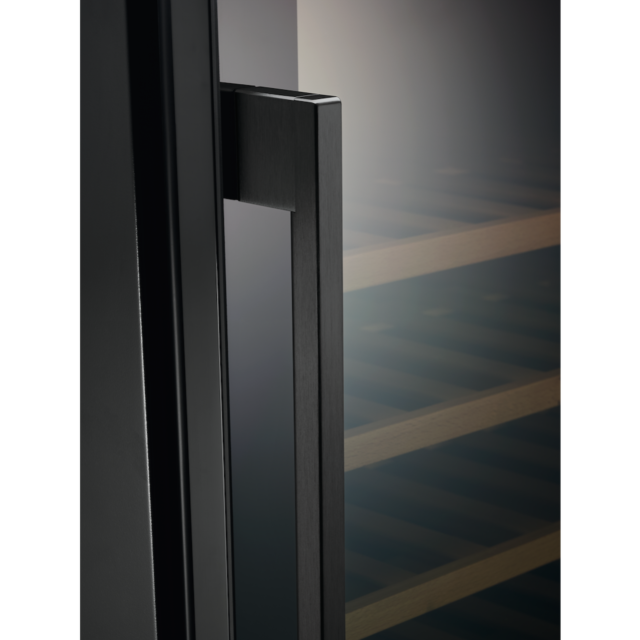 AEG AWUS052B5B 5000 Series Built-In Wine Cellar