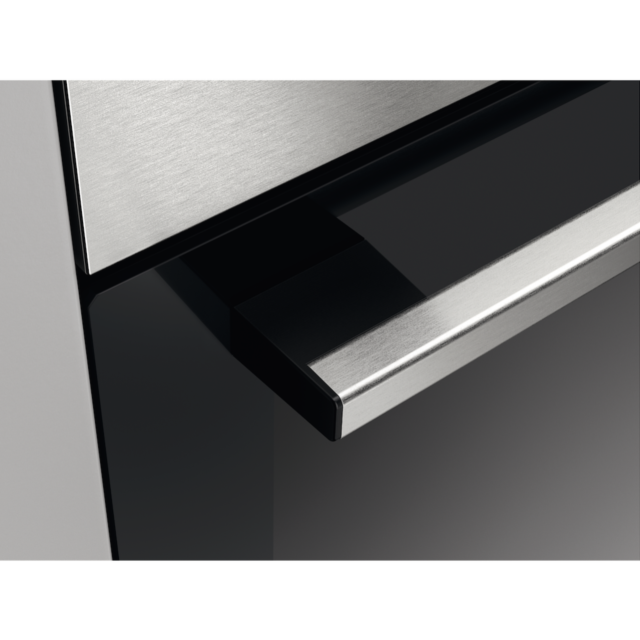 Zanussi ZOHNX3X1 Series 20 FanCook Built-In Single Oven